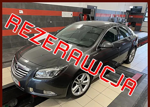 wiązów Opel Insignia cena 28500 przebieg: 205000, rok produkcji 2011 z Wiązów